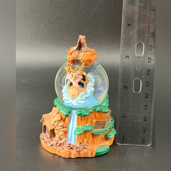 Disney Parks Splash Mountain Mini Snow Globe 3.5” tall Brer Rabbit Glitter. - Picture 9 of 12